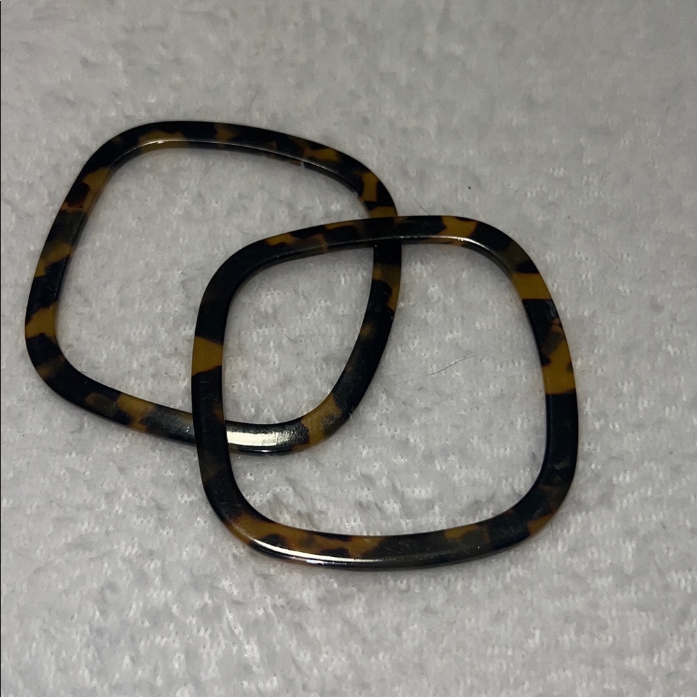Tortoise Shell Square Bangles - Picture 4 of 4